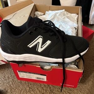 New Balance Fresh Foam X 3000 V6 Metal Cleats M 7.5 or W 9